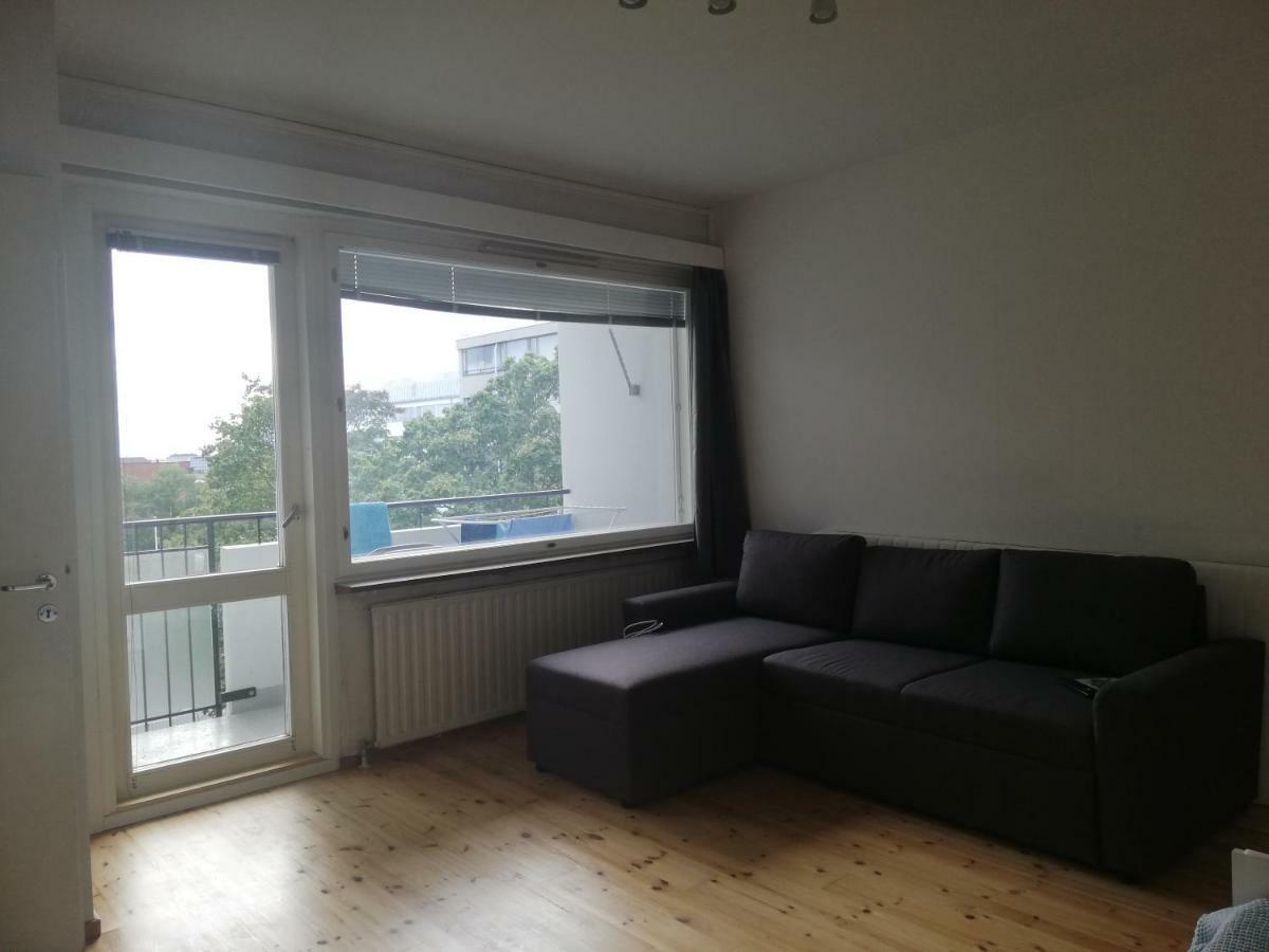 Fantastic Apartment In Hip Area Of Kallio Helsinki Exterior photo